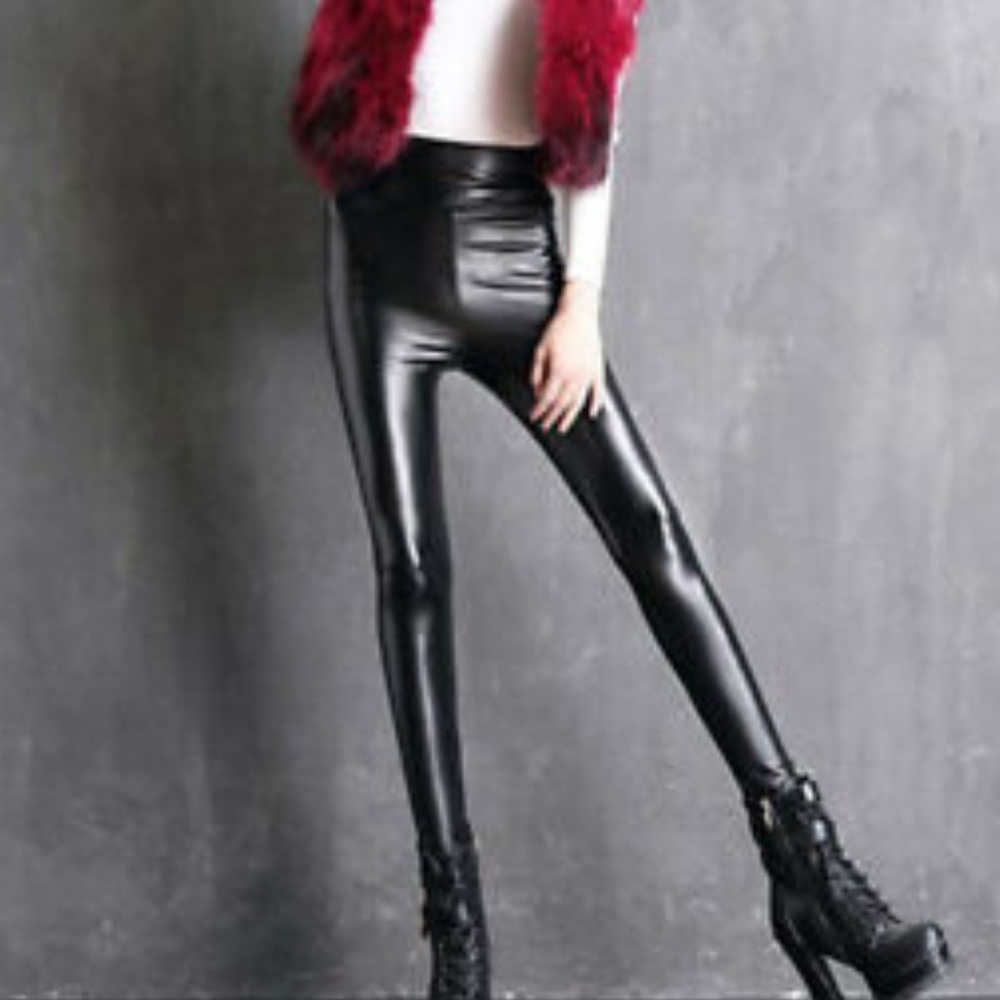 sheene pleather leggings, fur lined less shiny black - Picture 2 of 3